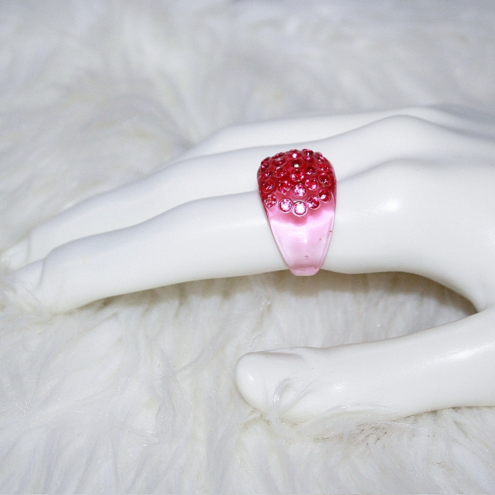 Retro Translucent Pink Acrylic Rhinestone Ring - Picture 2 of 5